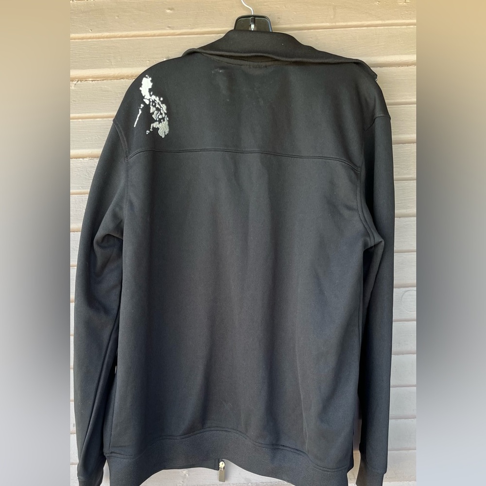 Black Jacket - Picture 4 of 6